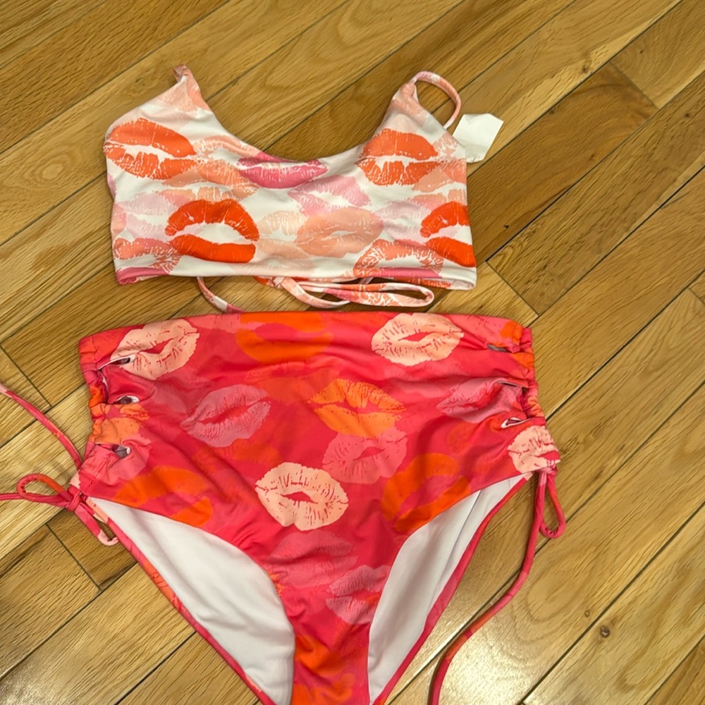 Submarine Girls Bikini